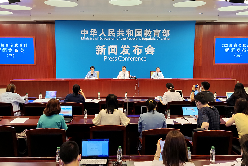 精准对接，让职业教育在助推高质量就业中大显 来源：工人日报 作者：工人日报 日期：2021-03-27